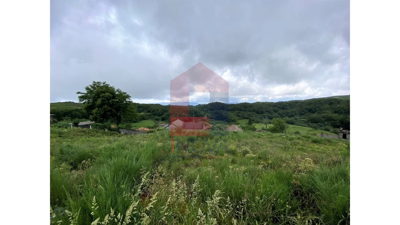 Terreno para Venda em Cibões e Brufe Foto 3