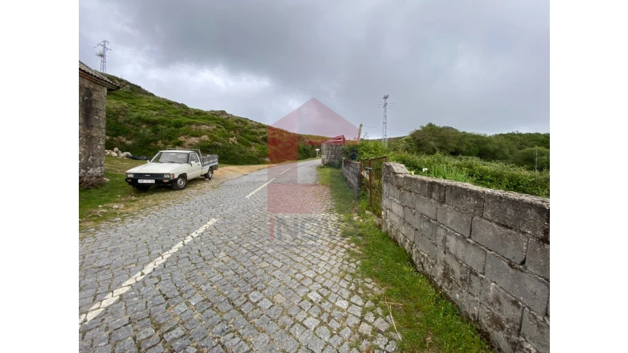 Terreno para Venda em Cibões e Brufe Foto 23