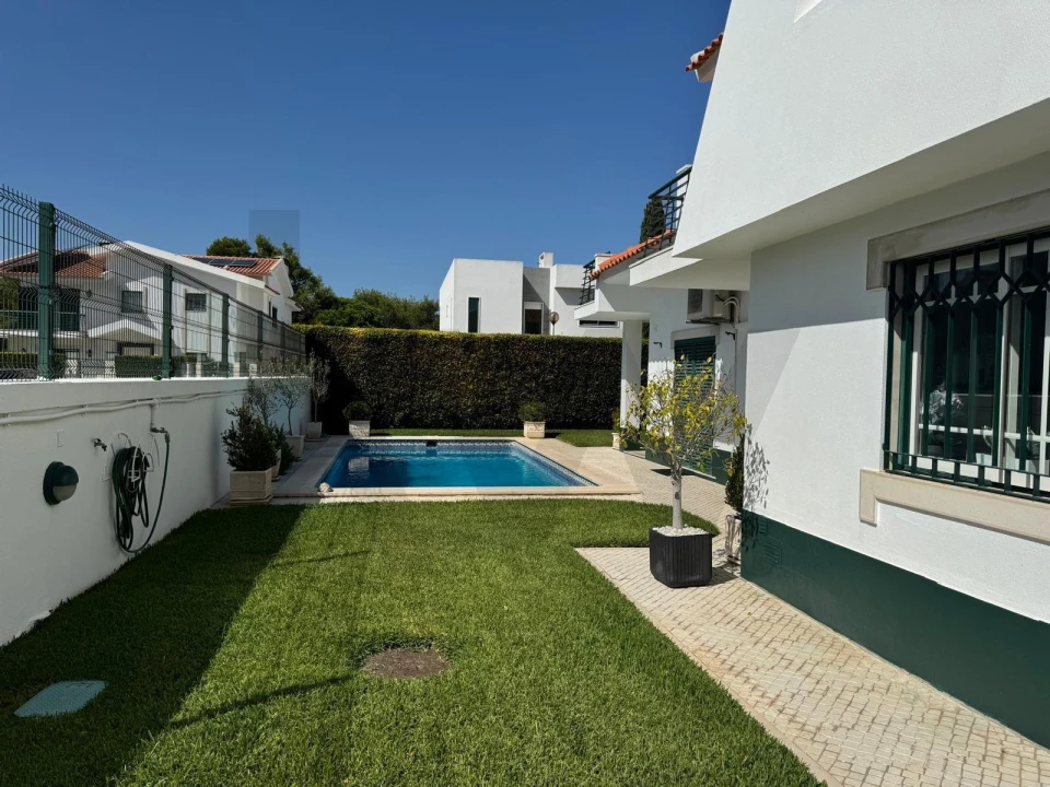 Moradia T5 para Venda em Cascais e Estoril Foto 17