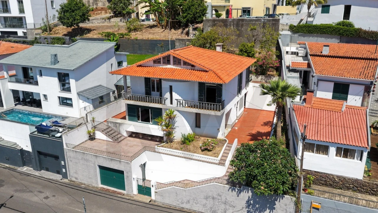 Moradia T4 para Venda em Monte Foto 2