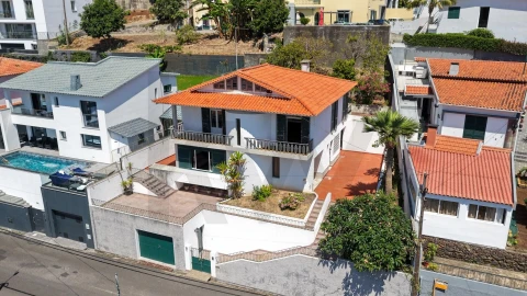 Moradia T4 para Venda em Monte