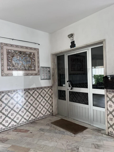 Apartamento T3 para Venda em Póvoa de Santa Iria e Forte da Casa