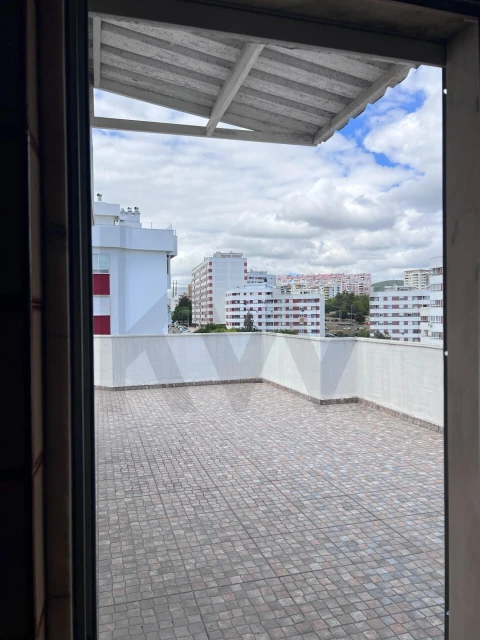 Apartamento T3 para Venda em Póvoa de Santa Iria e Forte da Casa