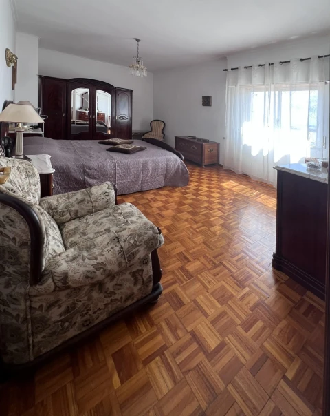 Apartamento T3 para Venda em Póvoa de Santa Iria e Forte da Casa