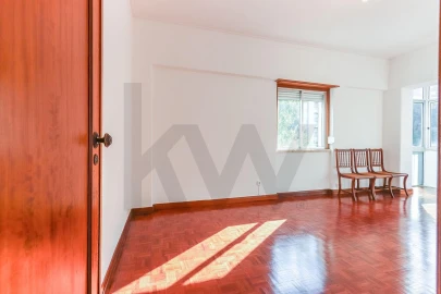 Apartamento T2 para Arrendamento em São Domingos de Benfica