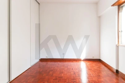 Apartamento T2 para Arrendamento em São Domingos de Benfica