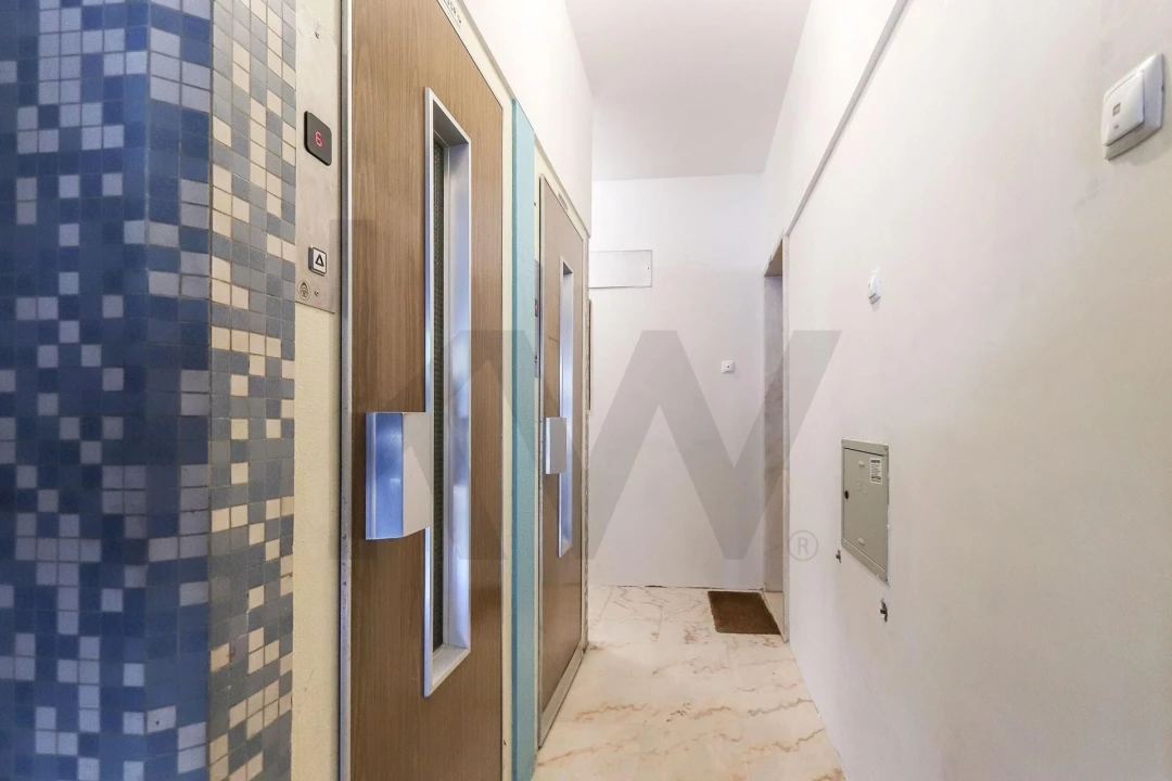 Apartamento T2 para Arrendamento em São Domingos de Benfica Foto 19