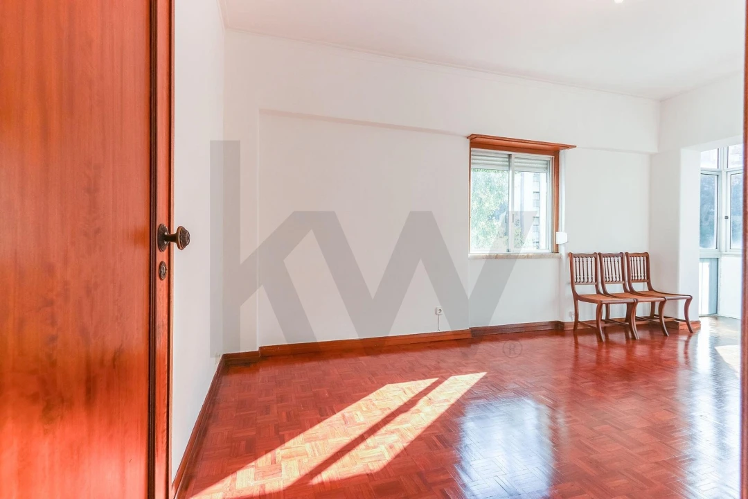 Apartamento T2 para Arrendamento em São Domingos de Benfica Foto 9