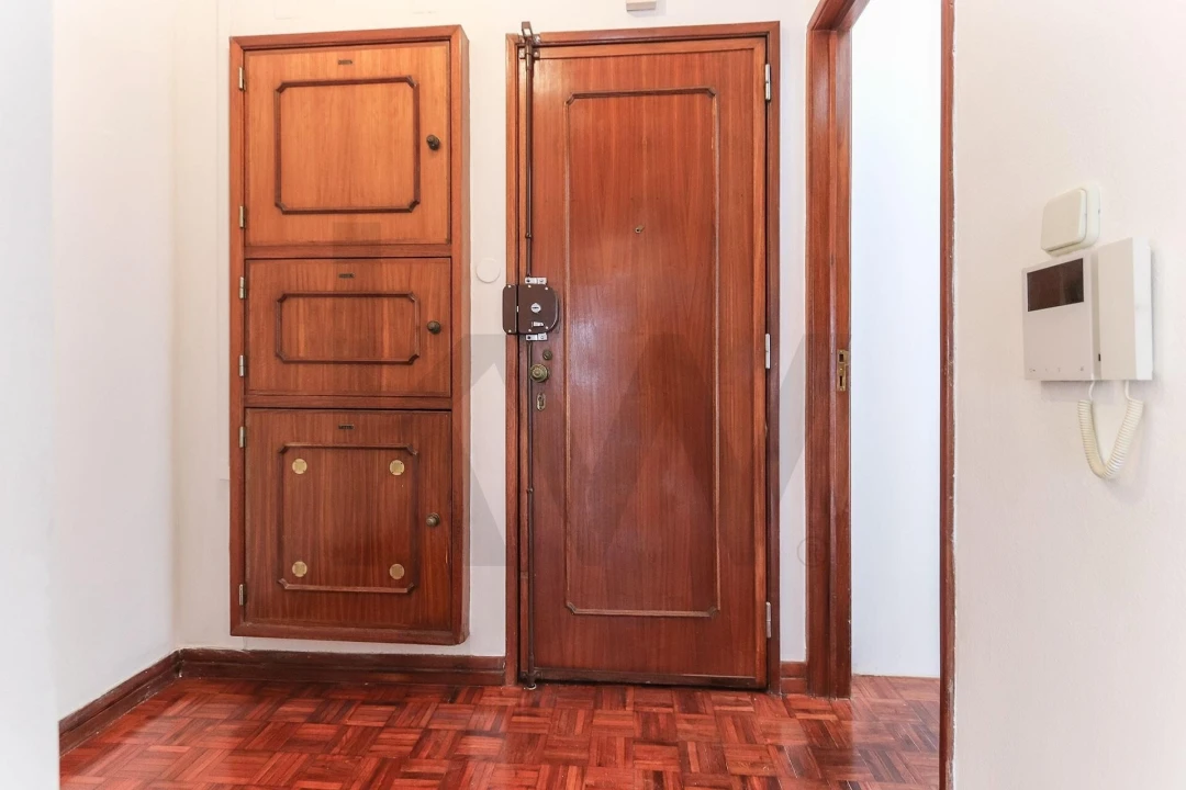 Apartamento T2 para Arrendamento em São Domingos de Benfica Foto 13