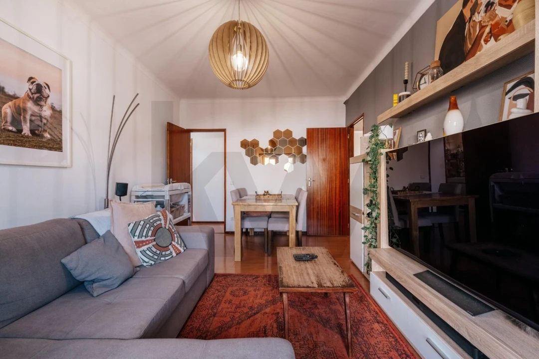 Apartamento T3 para Venda em Santo Antonio dos Olivais Foto 4
