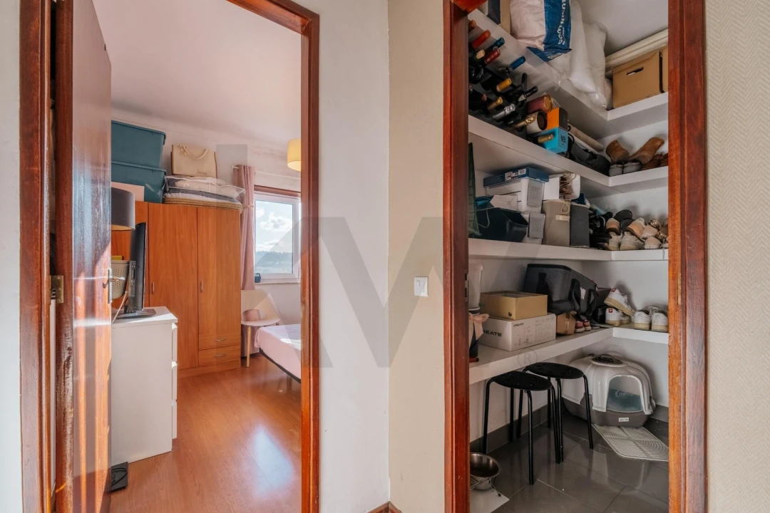 Apartamento T3 para Venda em Santo Antonio dos Olivais Foto 23