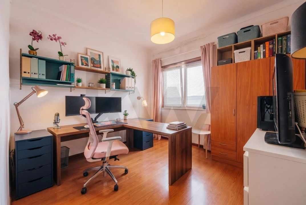 Apartamento T3 para Venda em Santo Antonio dos Olivais Foto 19