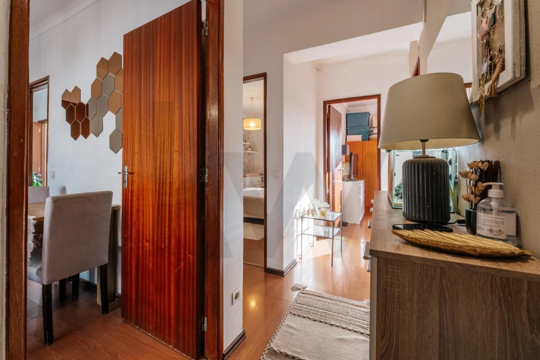 Apartamento T3 para Venda em Santo Antonio dos Olivais Foto 10