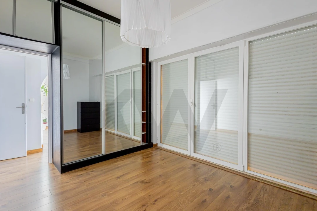 Apartamento T2 para Arrendamento em Costa da Caparica Foto 23