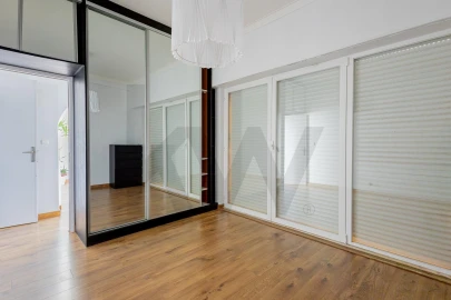 Apartamento T2 para Arrendamento em Costa da Caparica