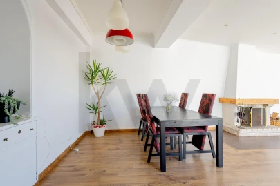 Apartamento T2 para Arrendamento em Costa da Caparica