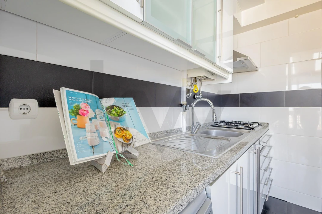 Apartamento T2 para Arrendamento em Costa da Caparica Foto 15