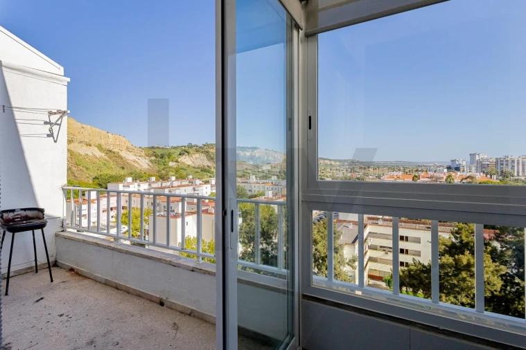 Apartamento T2 para Arrendamento em Costa da Caparica Foto 16