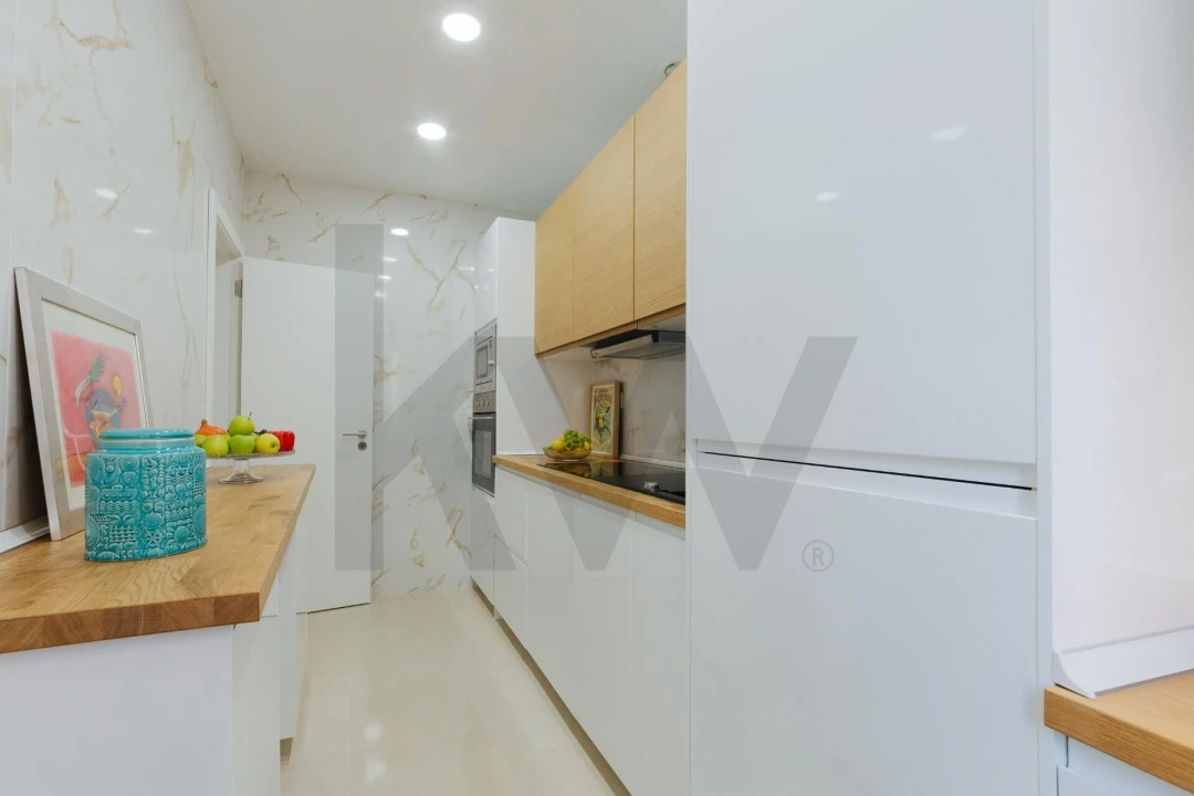 Apartamento T3 para Venda em Campolide Foto 27
