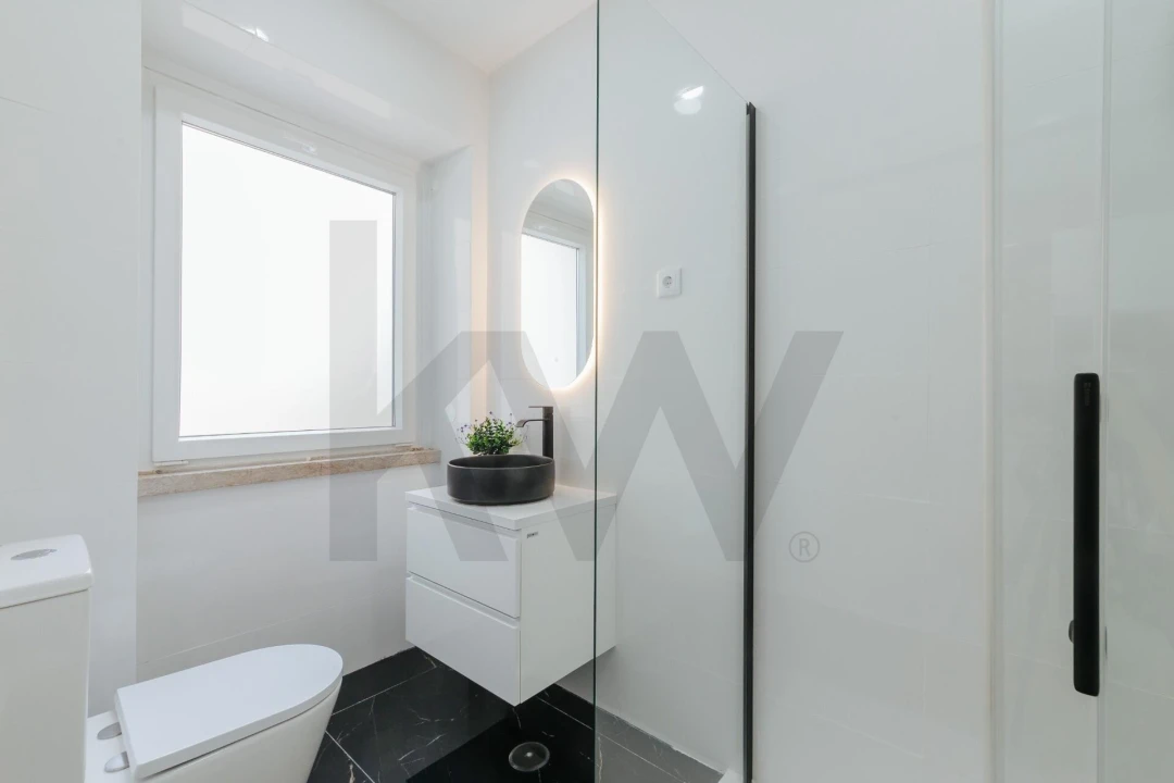 Apartamento T3 para Venda em Campolide Foto 17