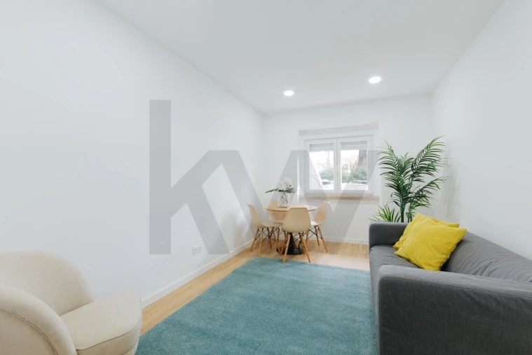 Apartamento T3 para Venda em Campolide Foto 6