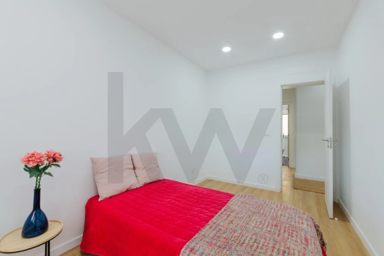 Apartamento T3 para Venda em Campolide Foto 15