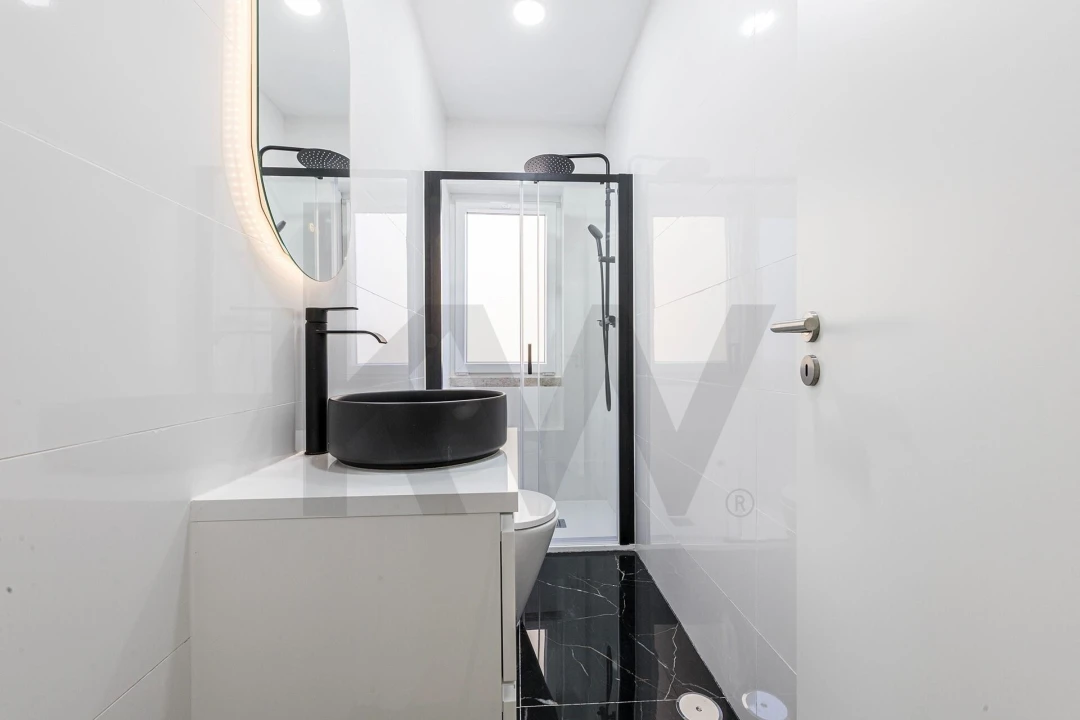Apartamento T3 para Venda em Campolide Foto 10
