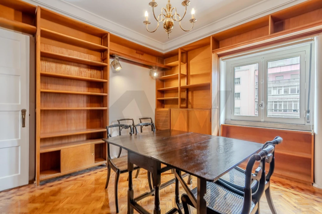 Apartamento T6 para Venda em Areeiro Foto 22