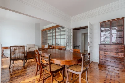 Apartamento T6 para Venda em Areeiro