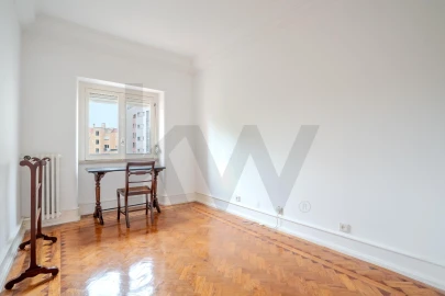 Apartamento T6 para Venda em Areeiro
