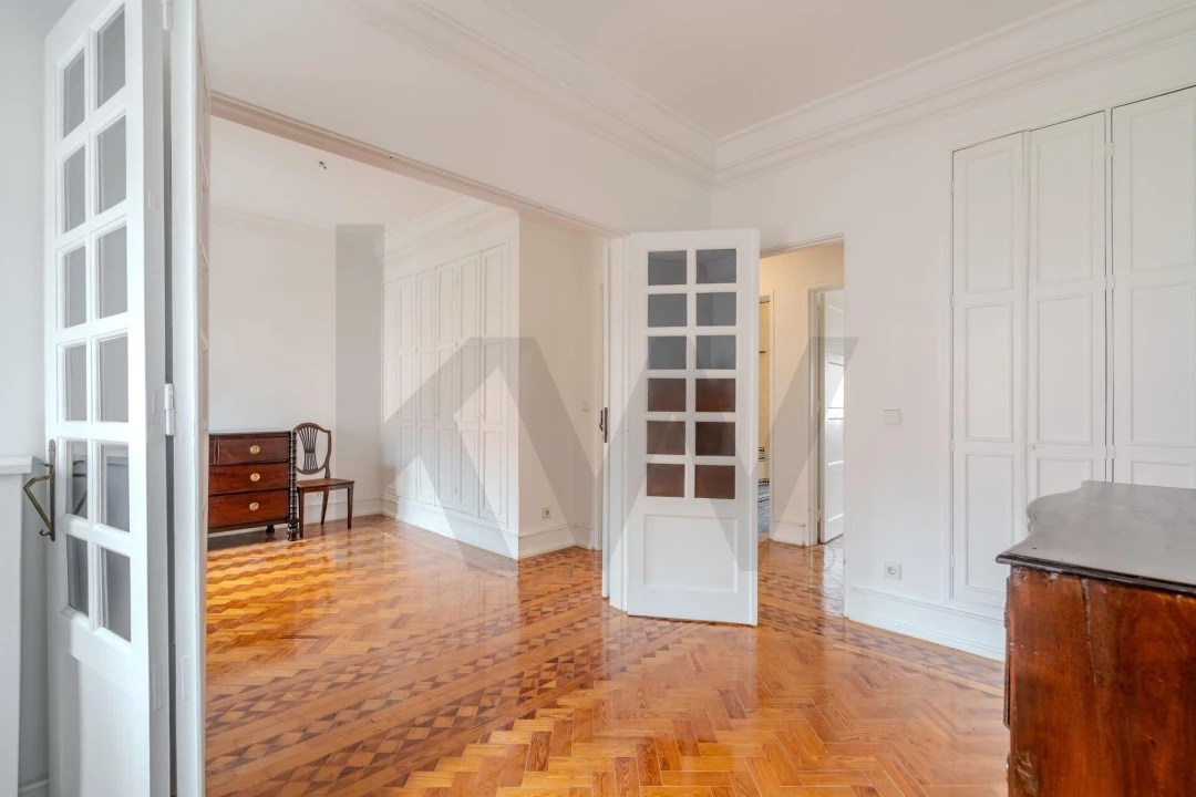 Apartamento T6 para Venda em Areeiro Foto 36