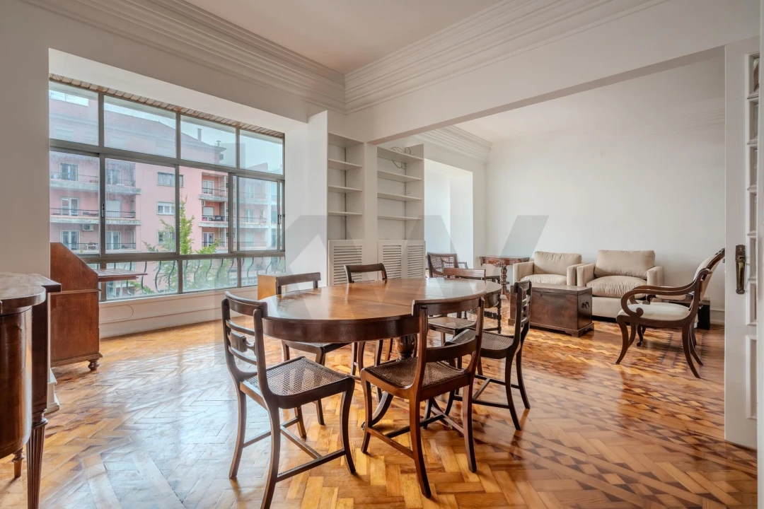 Apartamento T6 para Venda em Areeiro Foto 1