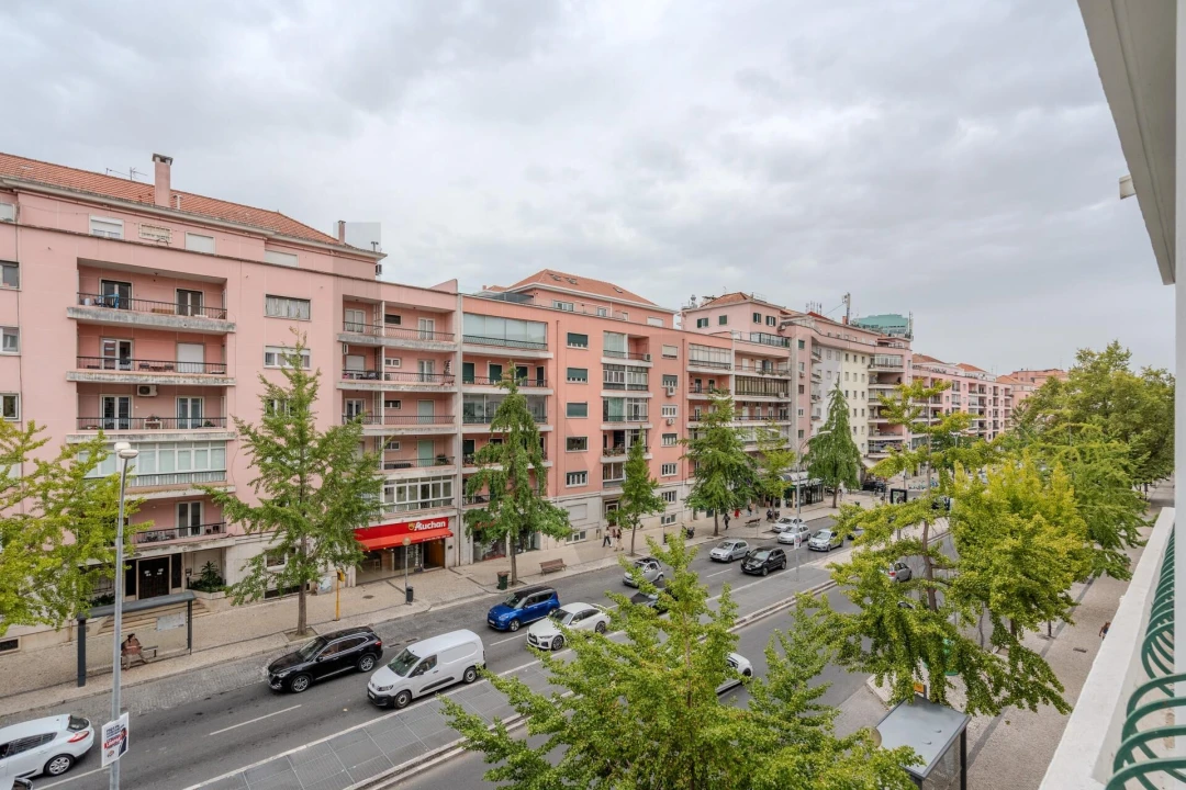 Apartamento T6 para Venda em Areeiro Foto 45