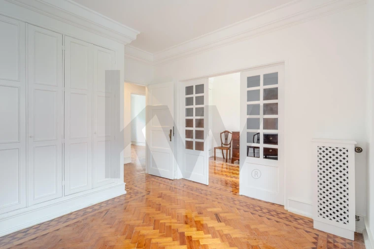 Apartamento T6 para Venda em Areeiro Foto 40