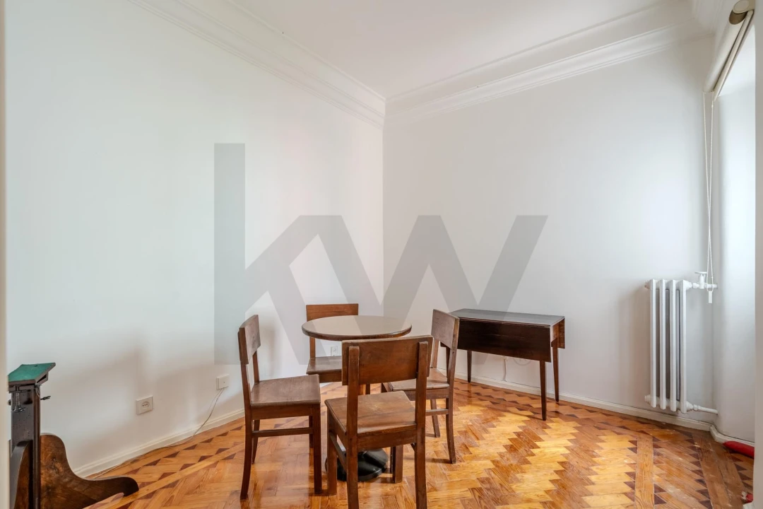 Apartamento T6 para Venda em Areeiro Foto 19
