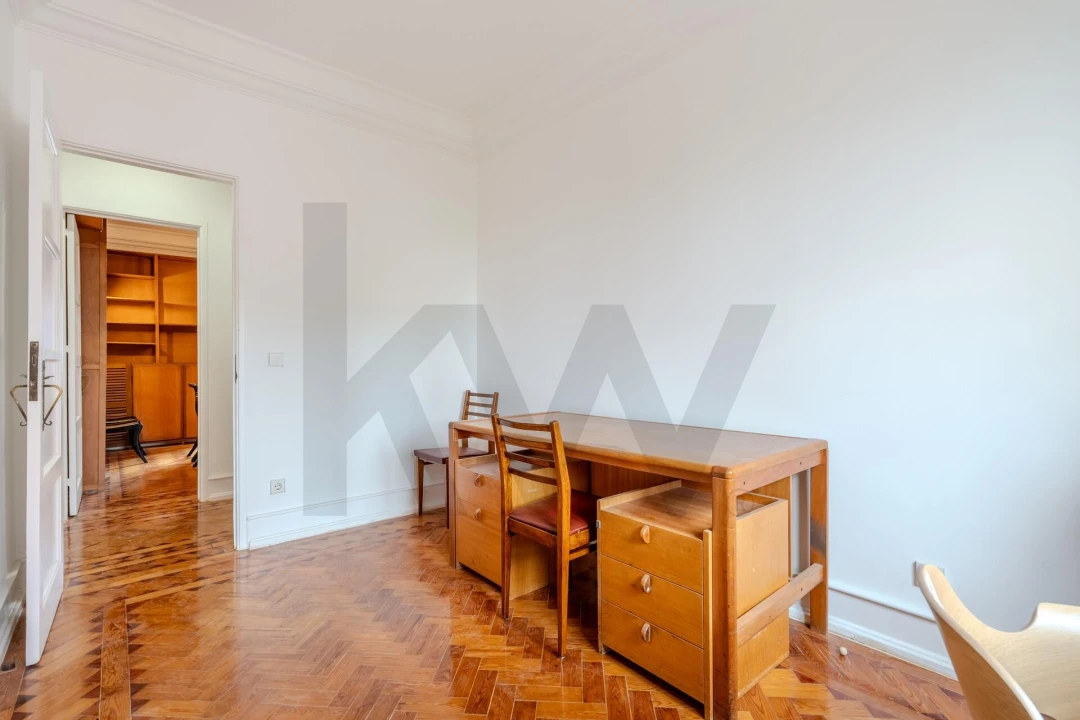 Apartamento T6 para Venda em Areeiro Foto 25