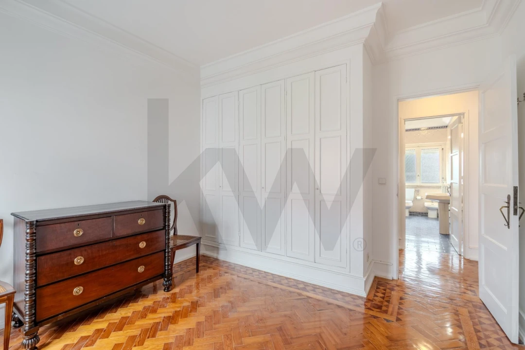 Apartamento T6 para Venda em Areeiro Foto 42