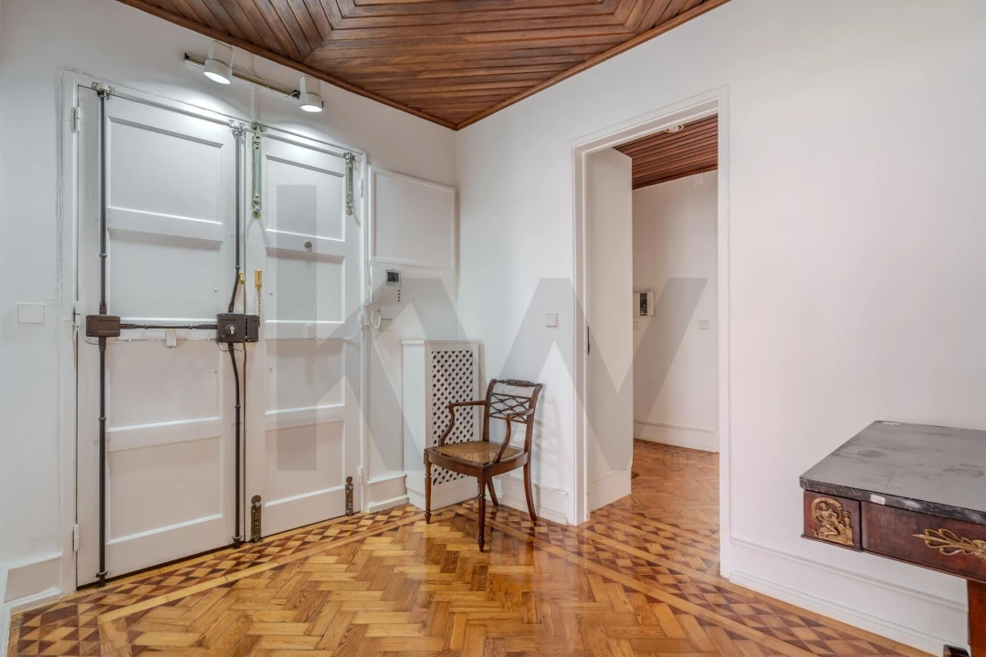 Apartamento T6 para Venda em Areeiro Foto 2