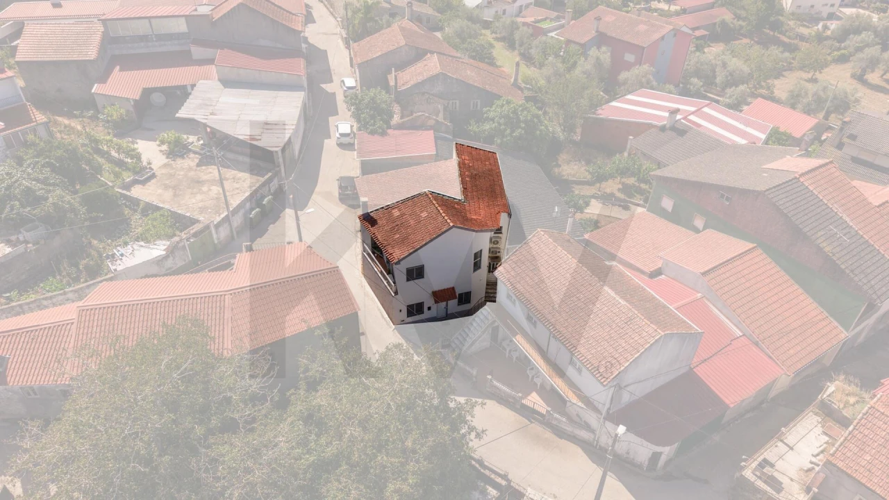 Moradia T2 para Venda em Zambujal Foto 33