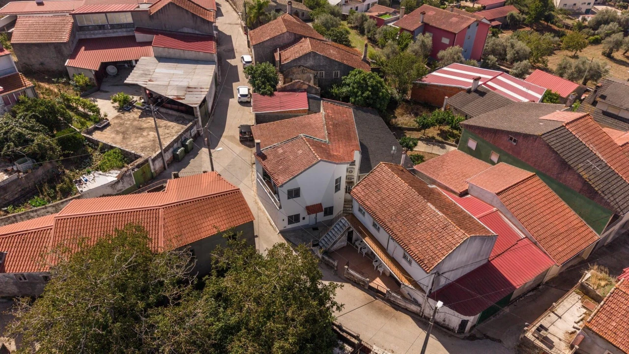 Moradia T2 para Venda em Zambujal Foto 32