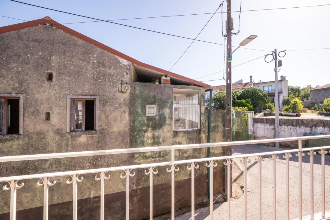 Moradia T2 para Venda em Zambujal Foto 4