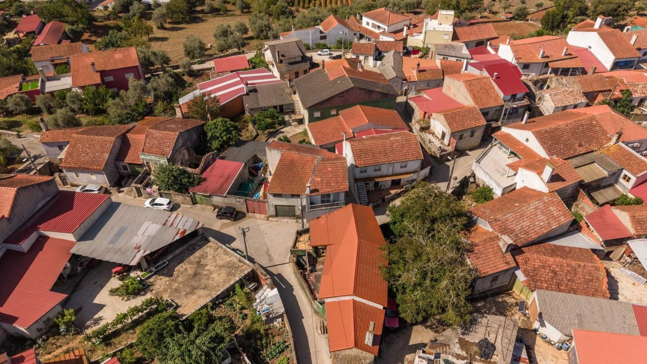Moradia T2 para Venda em Zambujal Foto 48