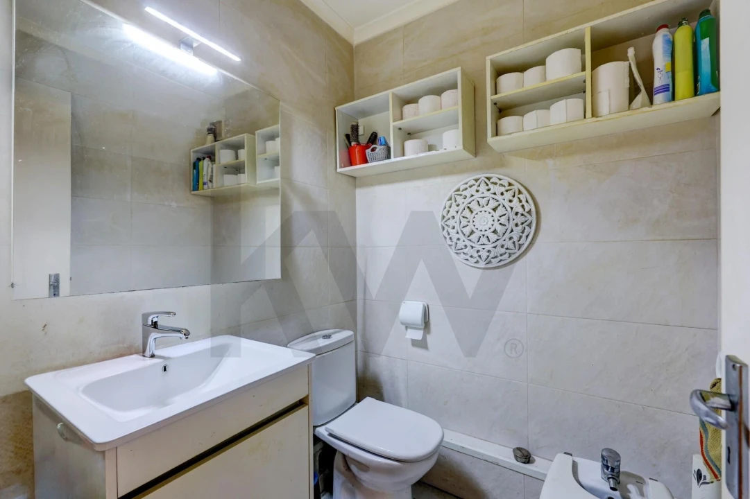 Apartamento T3 para Venda em Almada, Cova da Piedade, Pragal e Cacilhas Foto 16