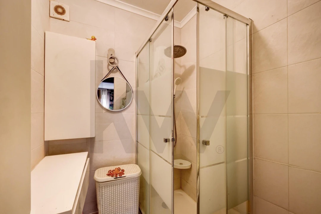 Apartamento T3 para Venda em Almada, Cova da Piedade, Pragal e Cacilhas Foto 14