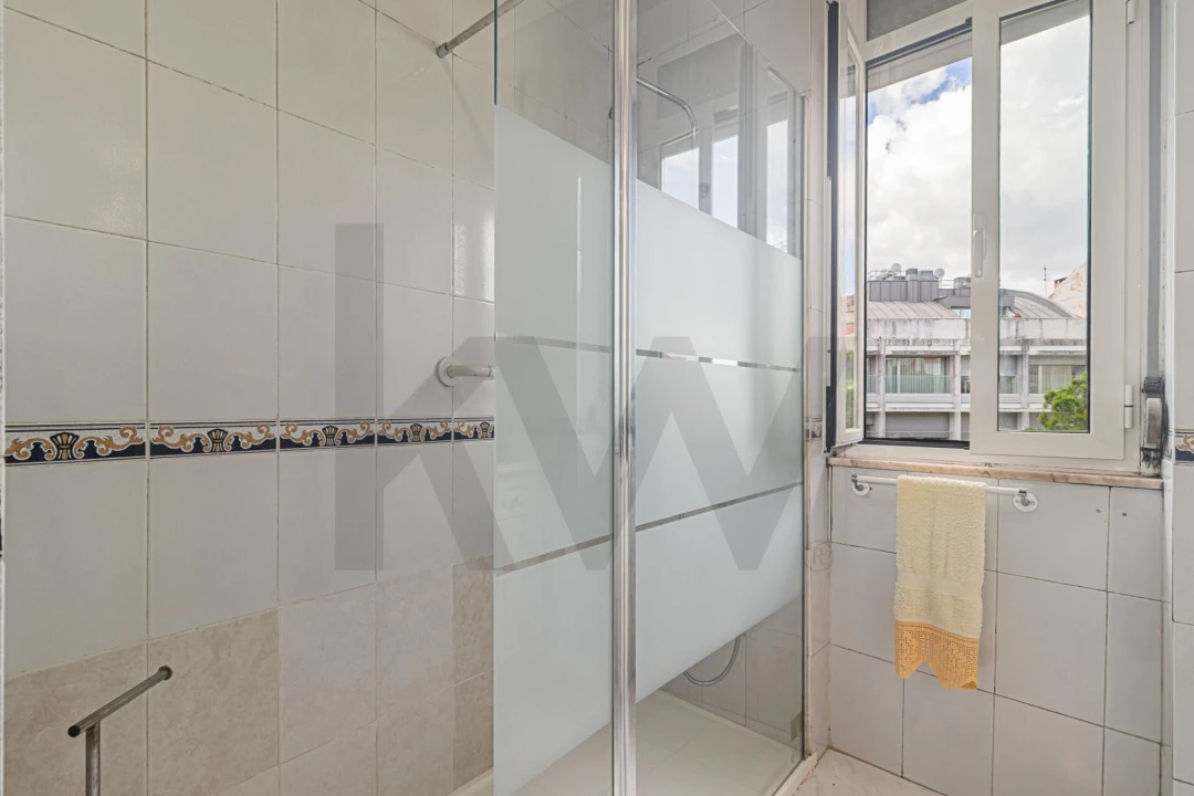 Apartamento T4 para Venda em Arroios Foto 24