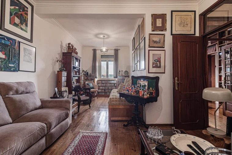 Apartamento T4 para Venda em Arroios Foto 3