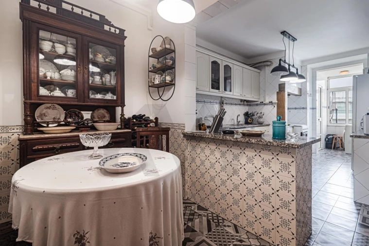Apartamento T4 para Venda em Arroios Foto 28