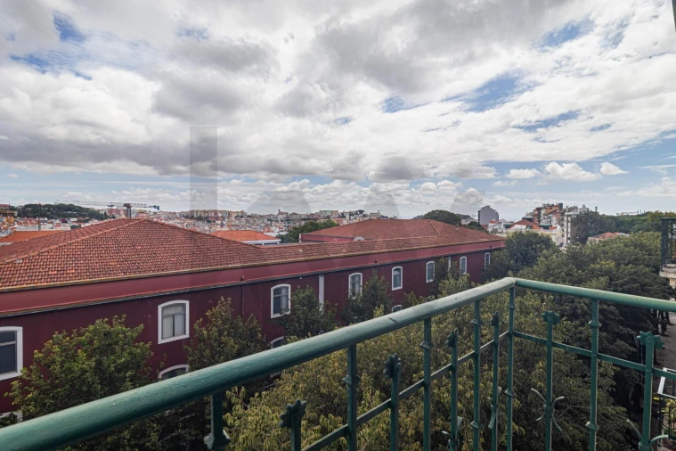 Apartamento T4 para Venda em Arroios Foto 11