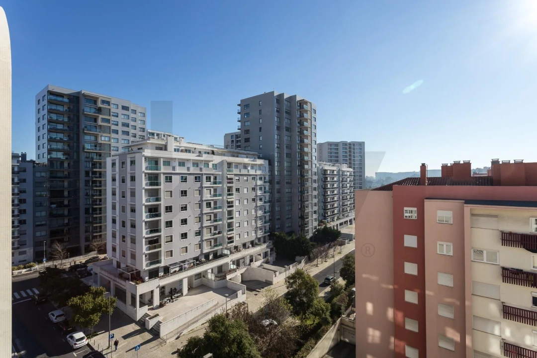Apartamento T2 para Venda em Alvalade Foto 7