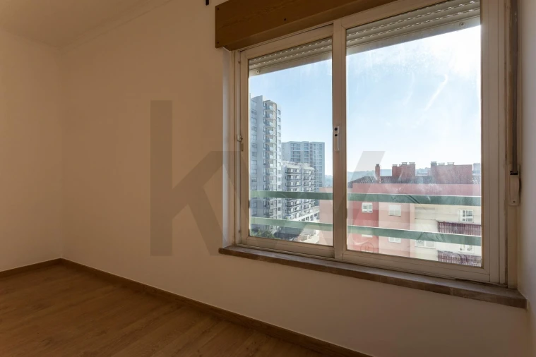 Apartamento T2 para Venda em Alvalade Foto 6